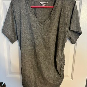 Gray maternity v-neck Oh Mama 1X